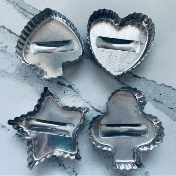 Vintage 1960s Card Suit Cookie Cutters - Picture 2 of 8